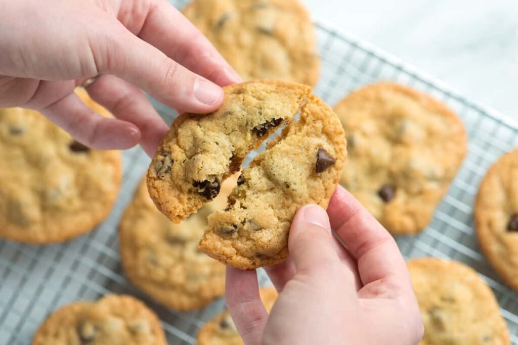Crispy Chewy Chocolate Chip Cookies Recipe