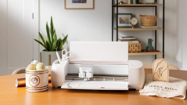 Cricut Explore 4 in Seashell